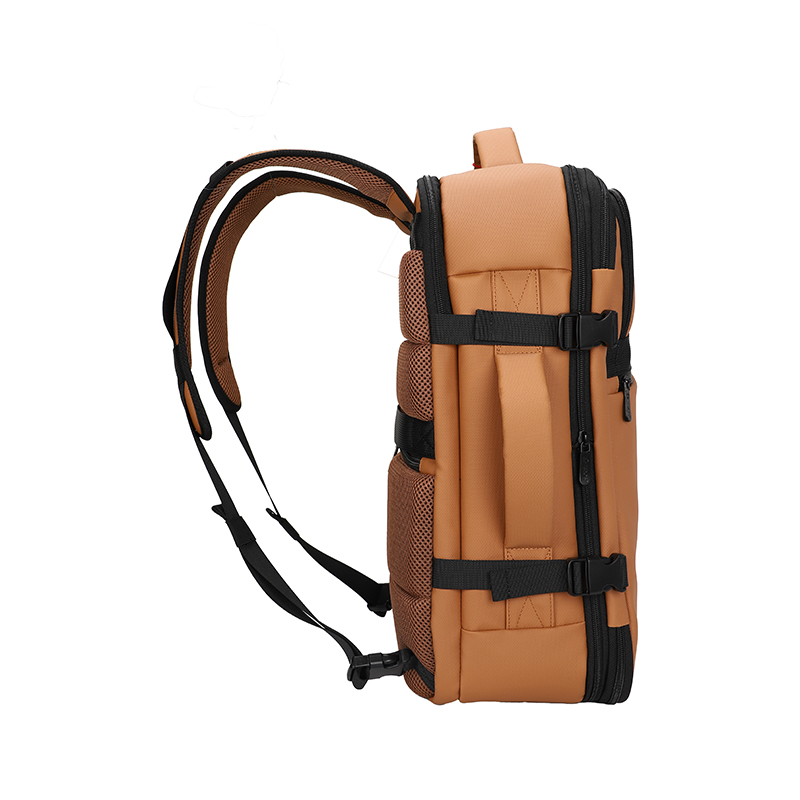 Travel Backpack Teros Te-9038Bw, Para Notebooks De Hasta 15.6, Color Brownviaja